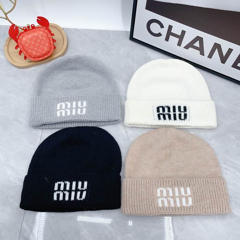 Miumiu hat dx07
